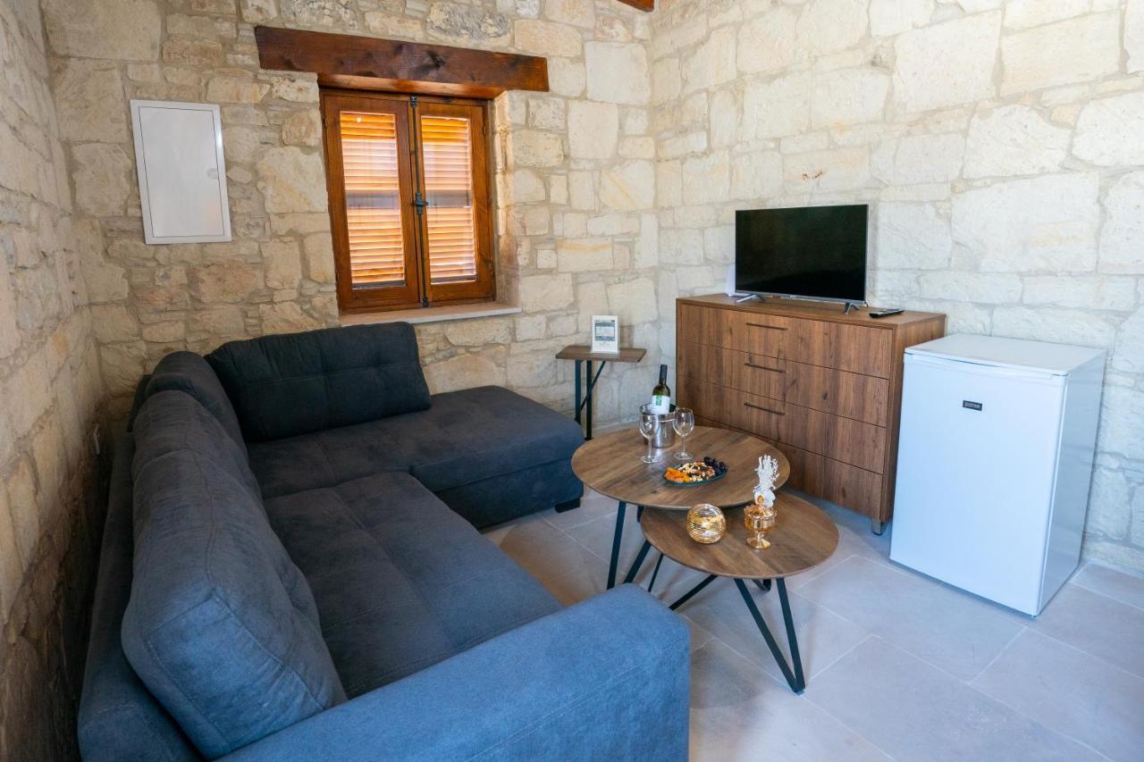 Eidyllio Luxury Suites Ómodosz Kültér fotó